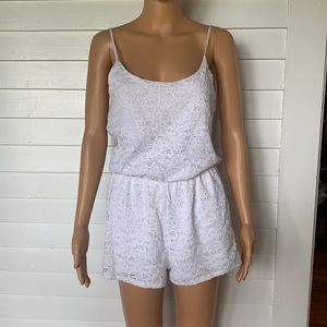 Lace style romper